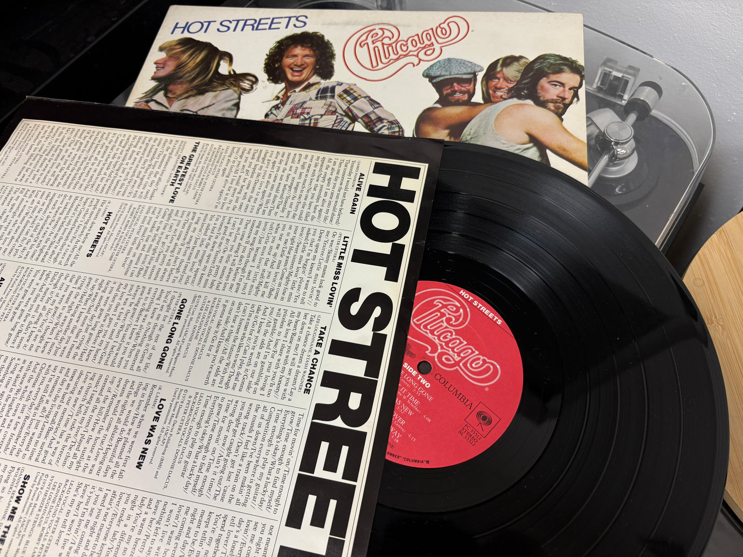 Chicago – Hot Streets (Vinyl)