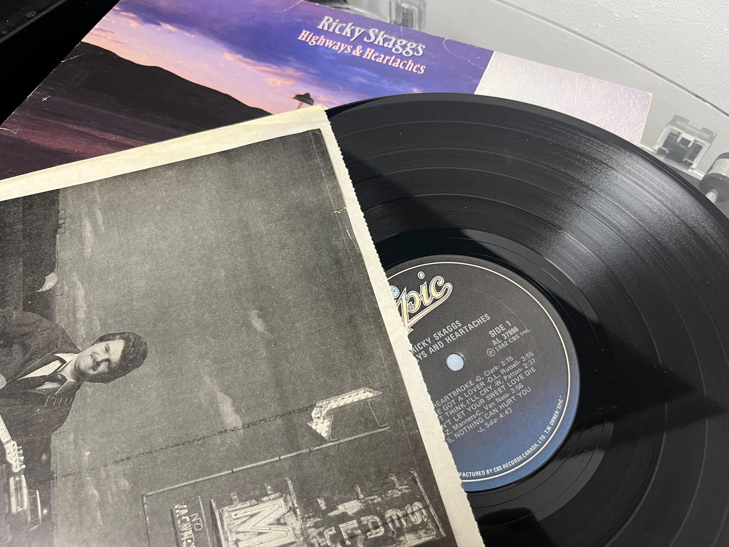 Ricky Skaggs – Highways & Heartaches (Vinyl)