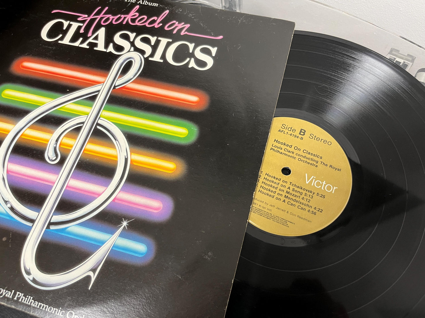 Louis Clark Conducting The Royal Philharmonic Orchestra – Hooked On Classics (Vinyl)