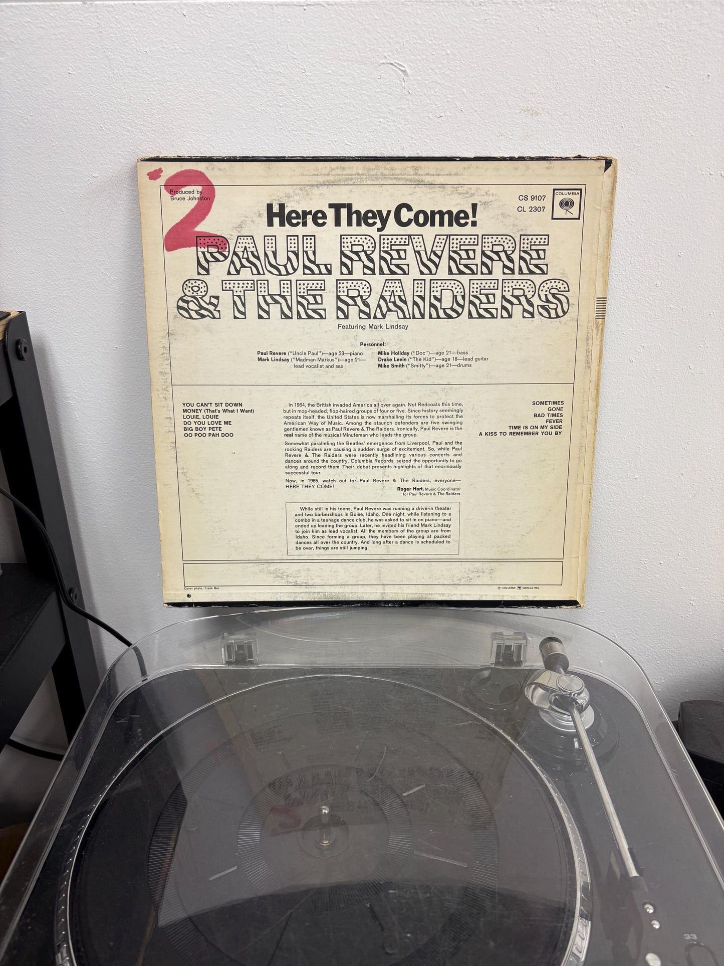 Paul Revere & The Raiders Featuring Mark Lindsay – Here They Come! (Vinyl)