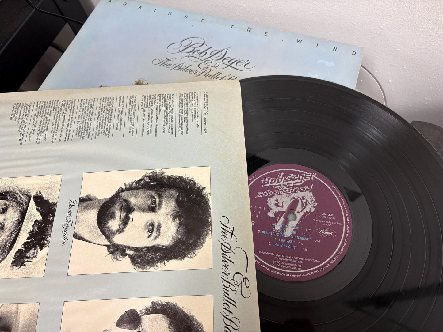 Bob Seger And The Silver Bullet Band – Against The Wind (Vinyl)