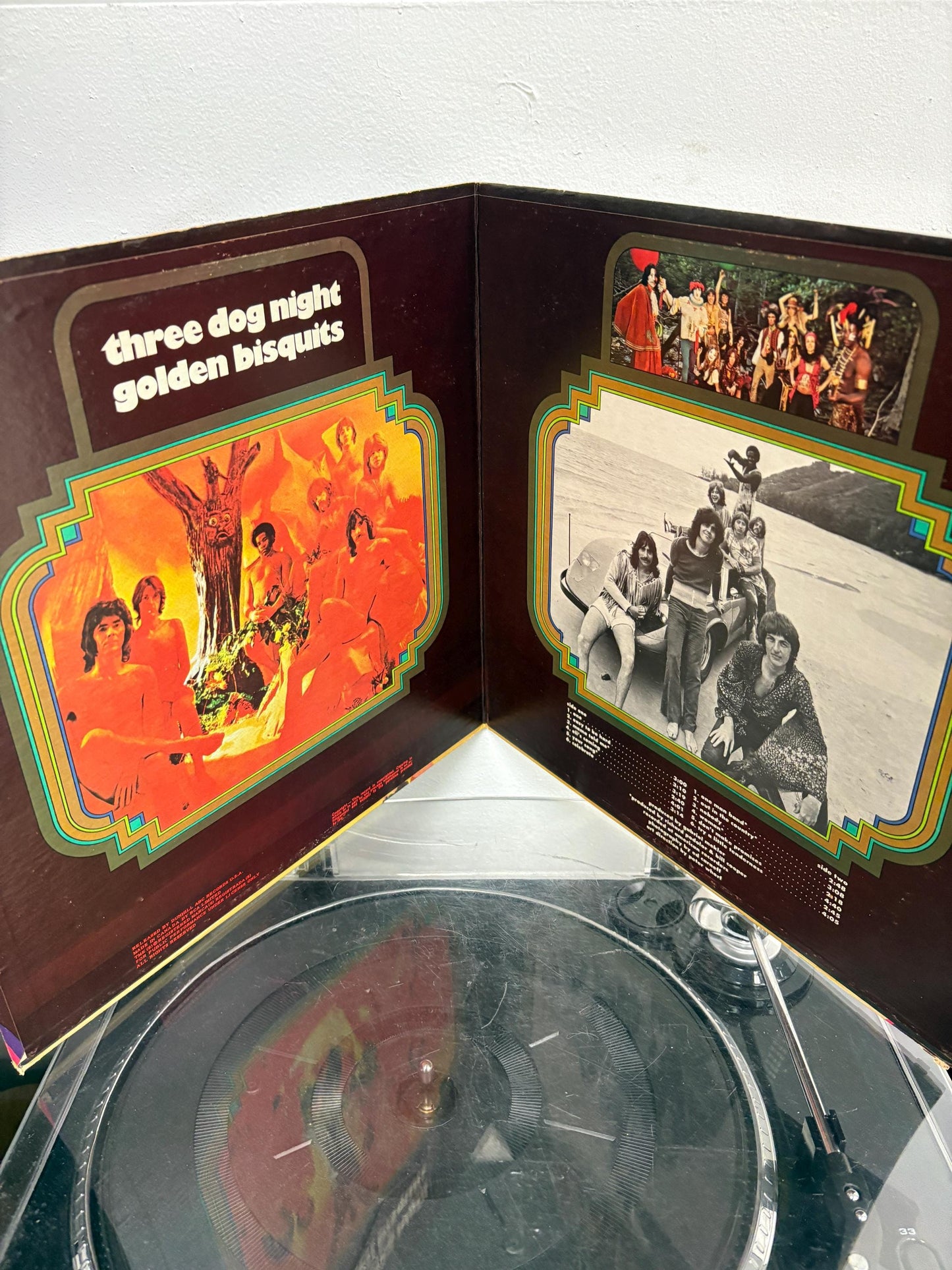 Three Dog Night – Golden Bisquits (Vinyl)