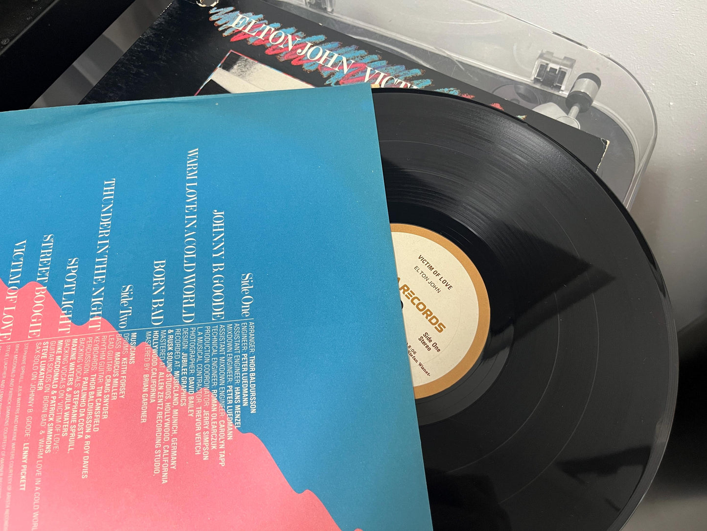 Elton John - Victim Of Love (Vinyl)