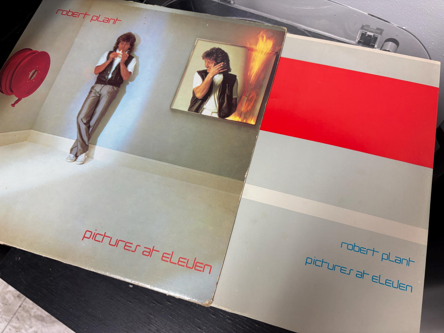 Robert Plant – Pictures At Eleven (Vinyl)