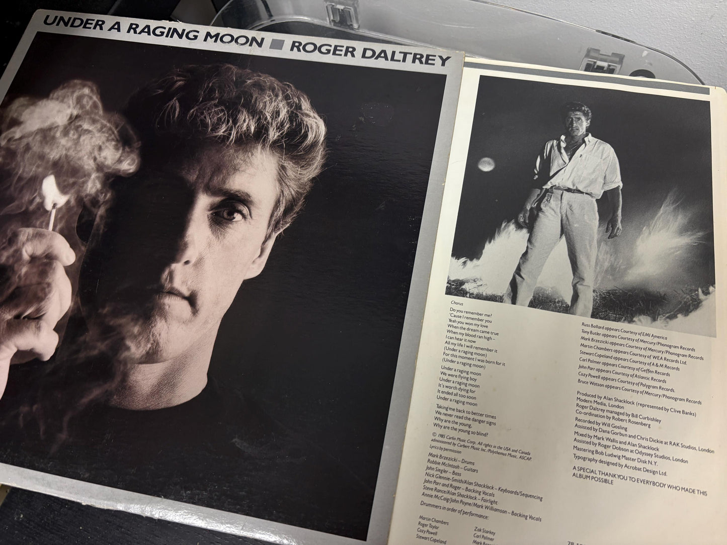 Roger Daltrey - Under A Raging Moon (Vinyl)