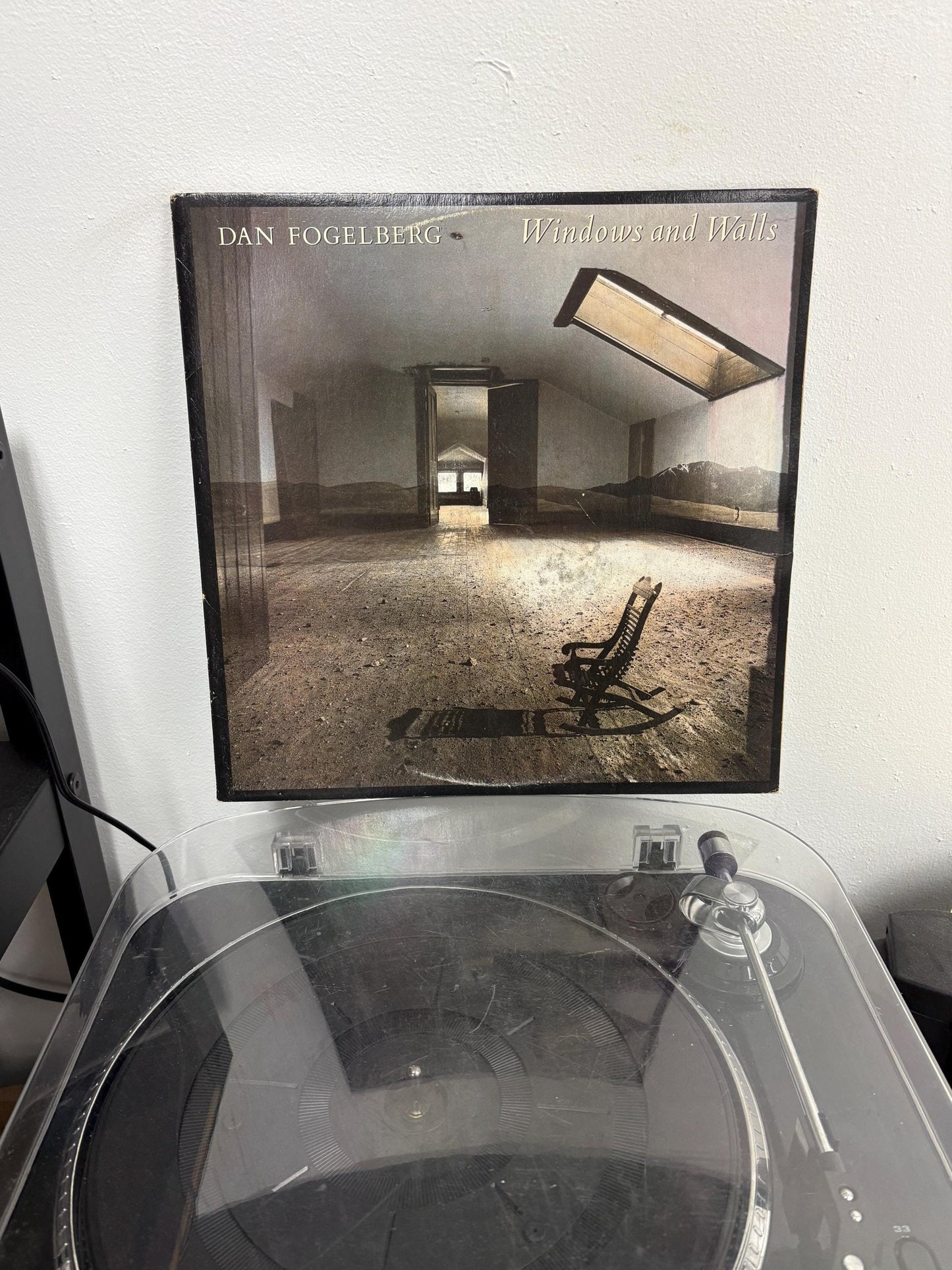 Dan Fogelberg – Windows And Walls (Vinyl)