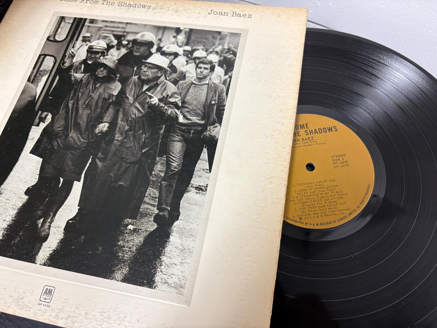 Joan Baez – Come From The Shadows (Vinyl)