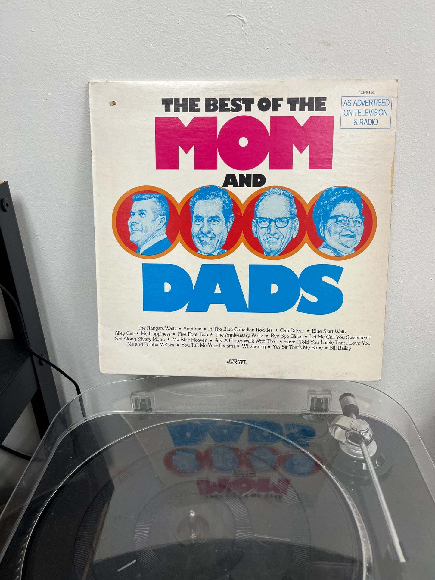 The Mom And Dads – The Best Of The Mom And Dads (Vinyl)