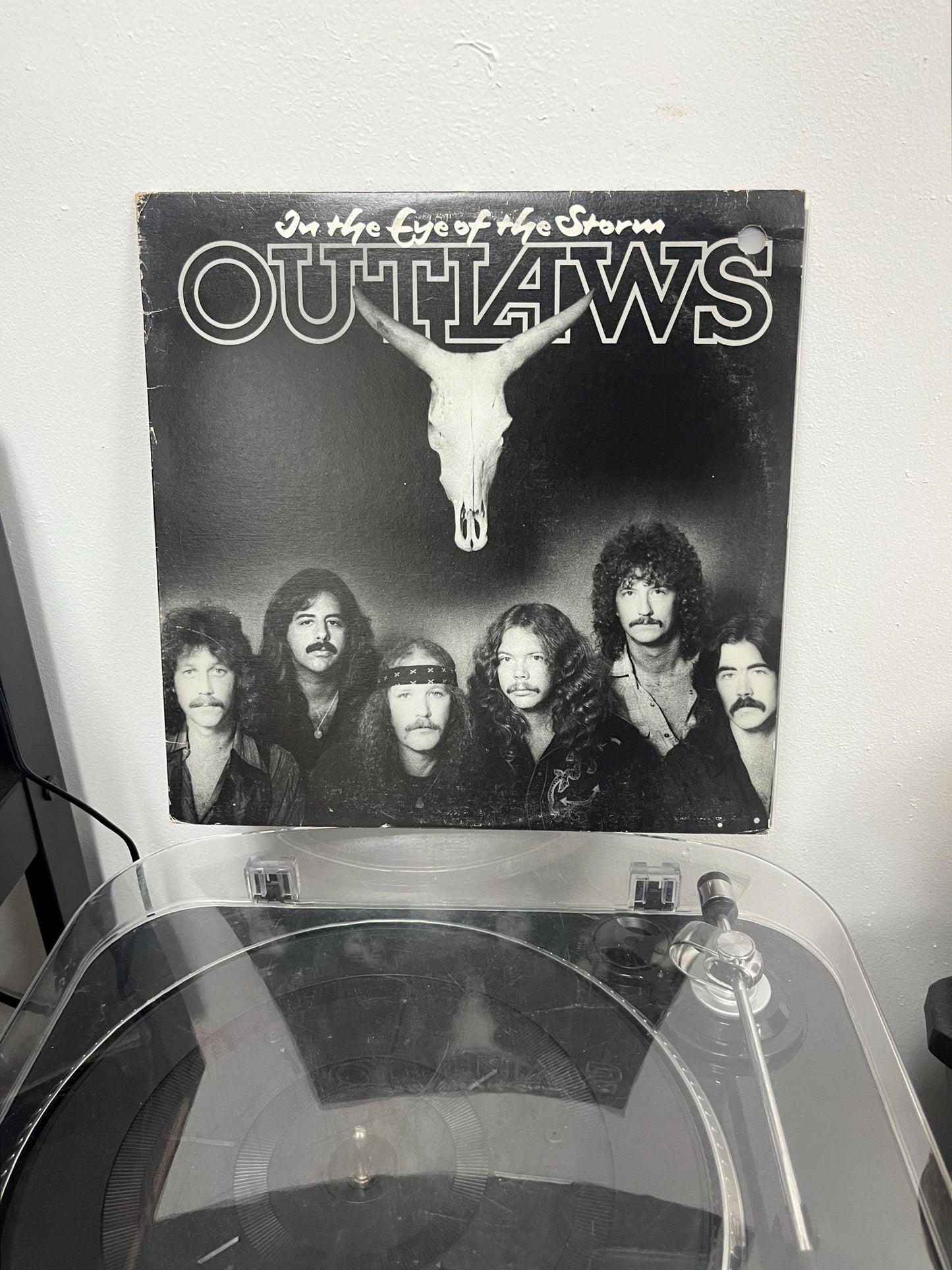 Outlaws – In The Eye Of The Storm (Vinyl)