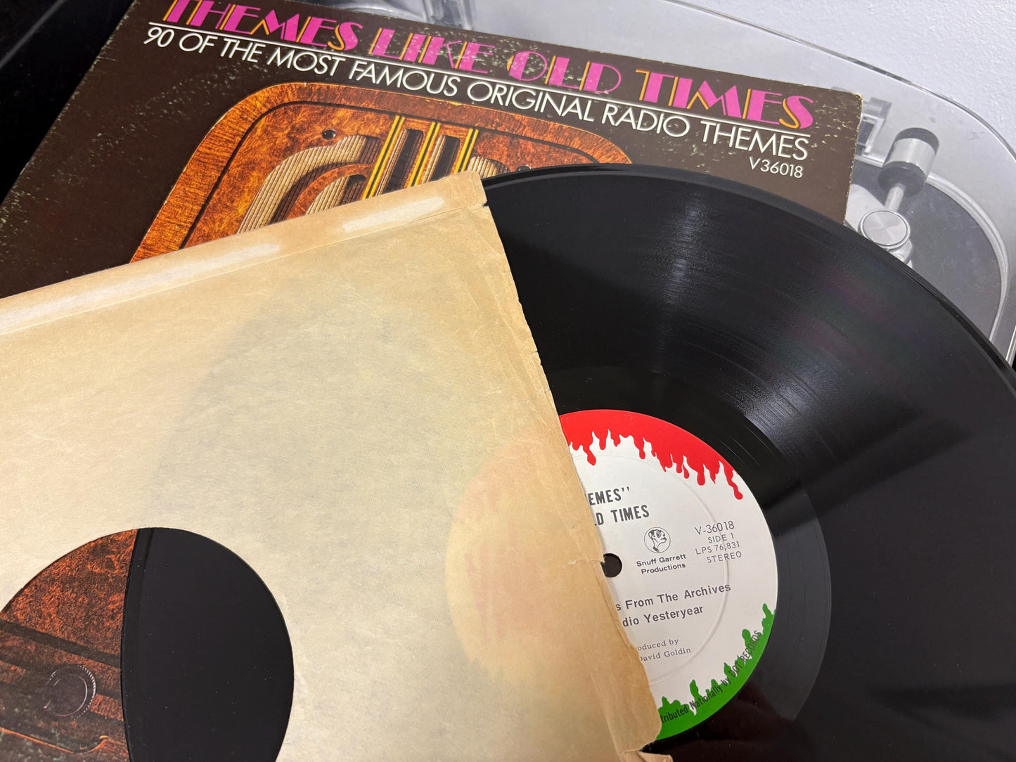 Compilation – Themes Like Old Times (90 Of The Most Famous Original Radio Themes) (Vinyl)