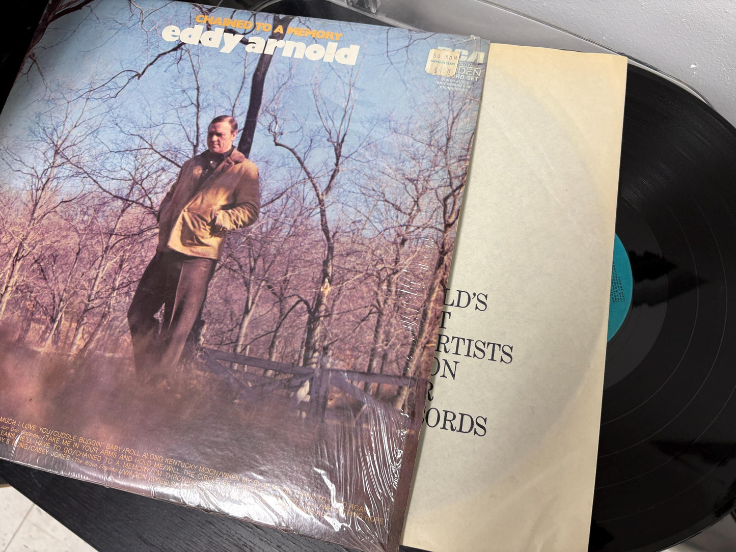 Eddy Arnold – Chained To A Memory (Vinyl)